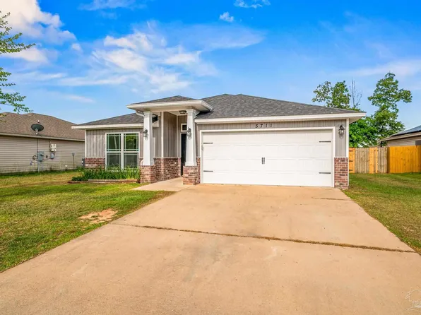 5711 Peach Dr, Pace, FL 32571