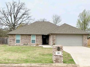 30 44th St SW, Paris, TX 75460