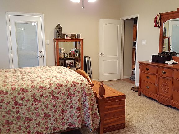 2nd image of 500 Peachtree Ct