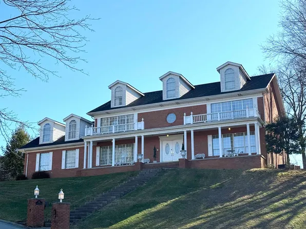 165 Stamford Park Dr, Huntington, WV 25705