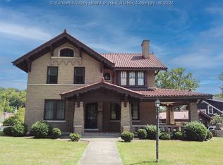 888 Chester Rd, Charleston, WV 25302