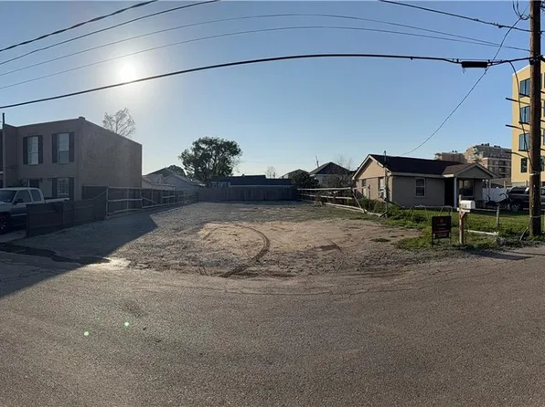 1704 Mayan Ln, Metairie, LA 70005