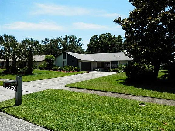2nd image of 1722 Stafford Dr
