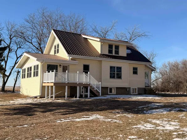 2660 470th St, Webb, IA 51366