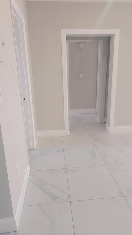 616 NW 5th Ave #2, photo 7