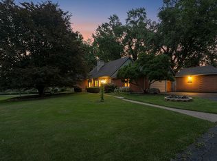 860 Lincolnshire Dr, Troy, OH 45373