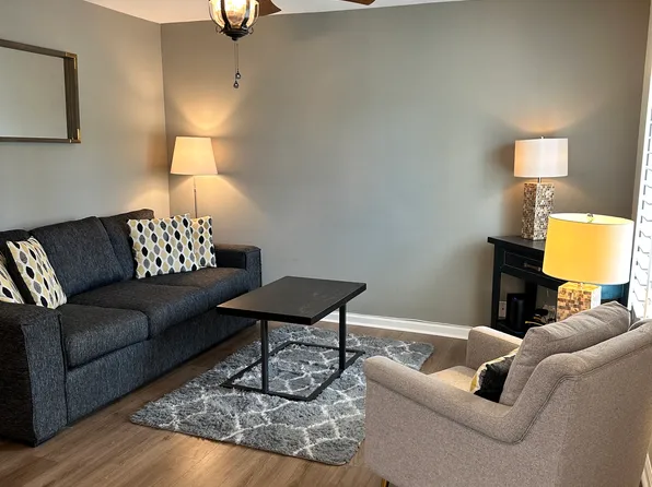 82075 Country Club Dr Unit 32, Indio, CA 92201