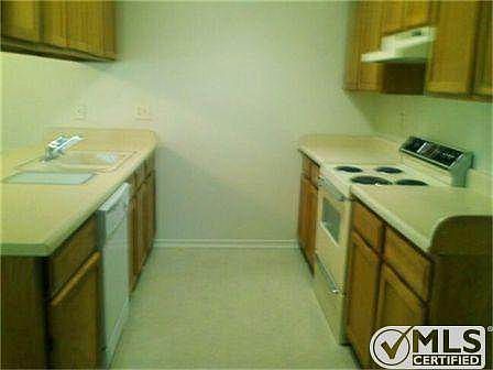 3rd image of 212 Meador Ln