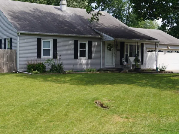 1916 Robin Dr, Warsaw, IN 46580