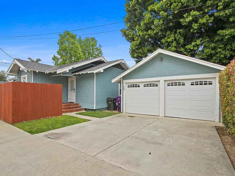 4000 E Colorado St — Photo 2