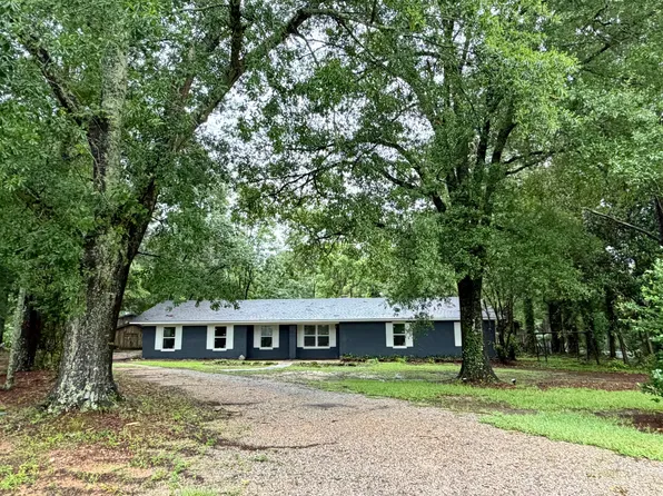 190 Armstrong Rd, Columbia, MS 39429