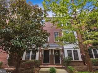 3353 Kemper Rd, Arlington, VA 22206