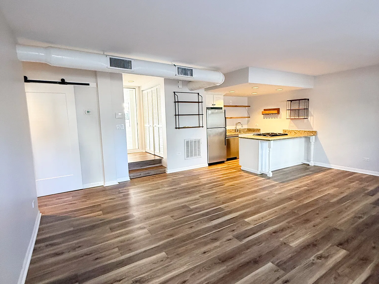 1 bed, 775 sqft, $2,650 — Photo 3