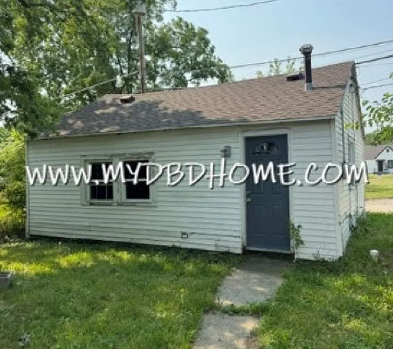 716 Baxter St