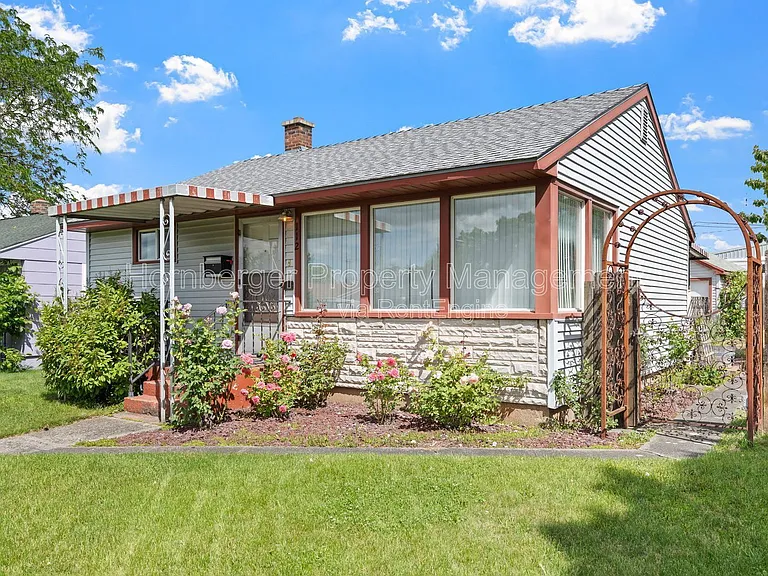 112 W Amherst Ct — Photo 20