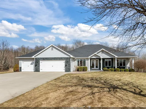 W7516 Molly Marie Ct, Greenville, WI 54942