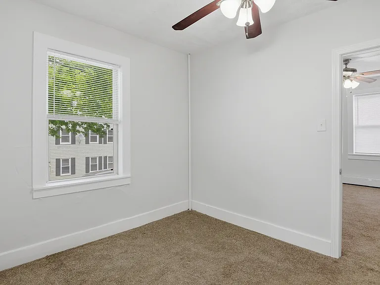 10 Oswald St #1 — Photo 9