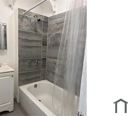 14151 Paramount Blvd — Photo 3