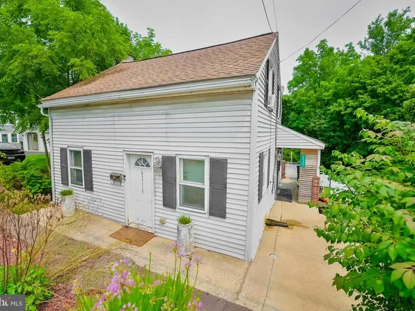 2045 Main St, Lititz, PA 17543