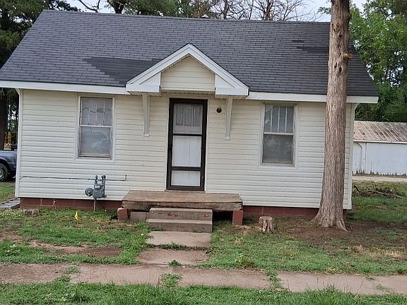 3rd image of 110 E 1st St #C