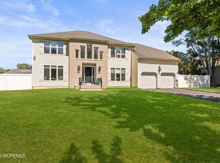 24 Valley Forge Rd, Eatontown, NJ 07724