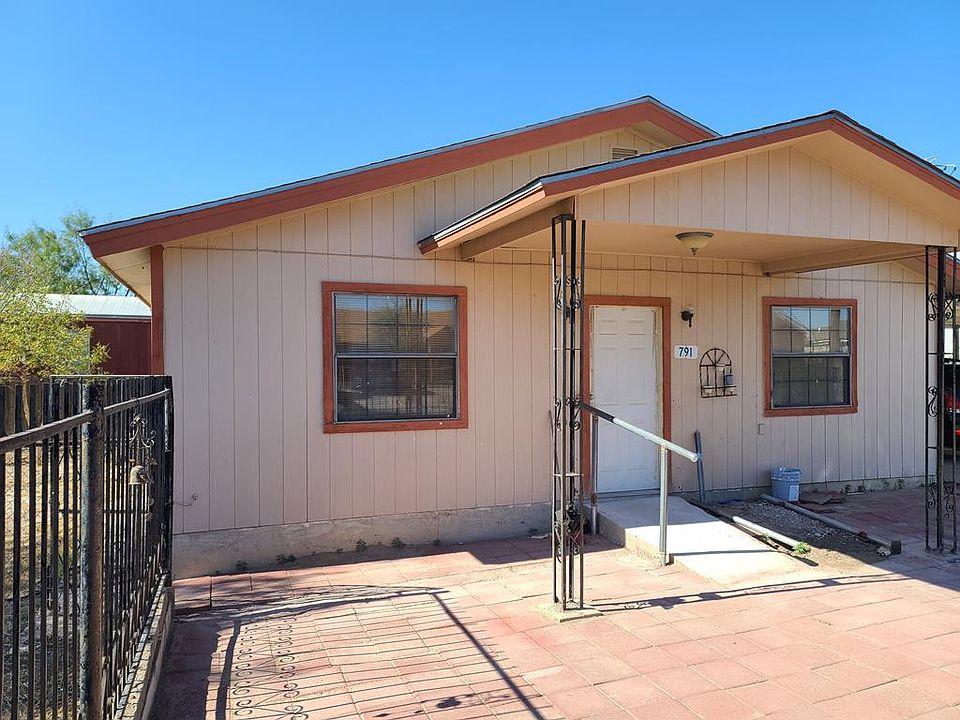 1st image of 3096 Venesa Dr