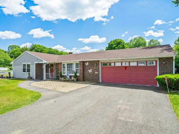 70 Logan Dr, Braintree, MA 02184