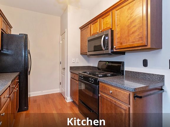 4th image of 3207 Garden Valley Ct