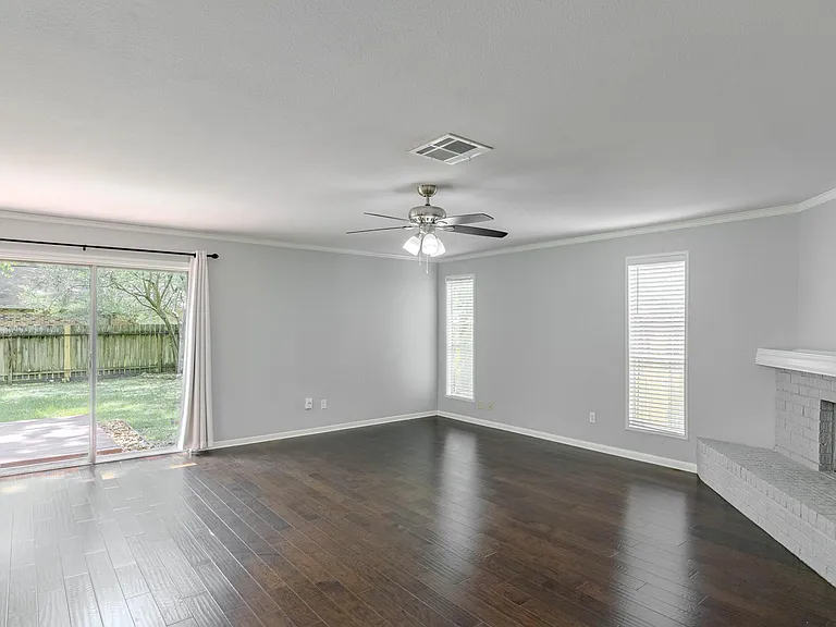 6 Basal Briar Ct — Photo 3