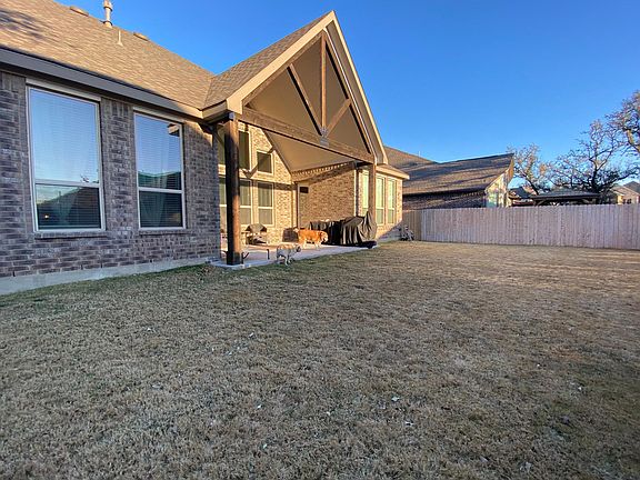 3rd image of 291 Woods Of Boerne Blvd