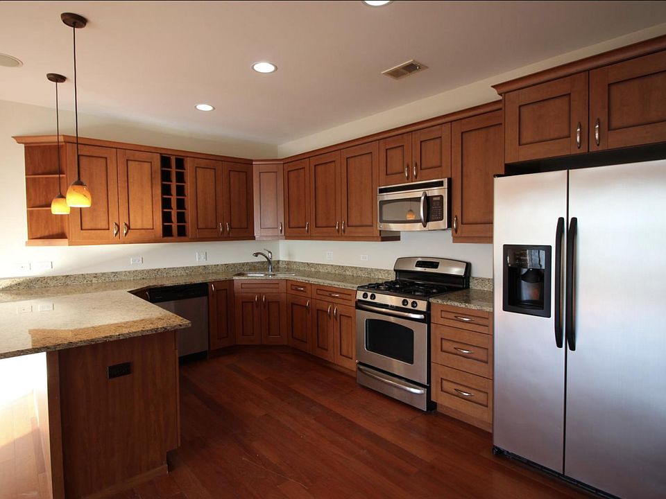 Modern Kitchen with Island