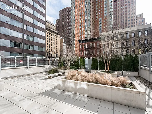 Rented by Sotheby's International Realty | media 15