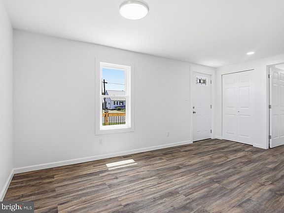 5th image of 2210 Mahaffey Ln