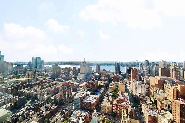 Rented by Compass | media 55