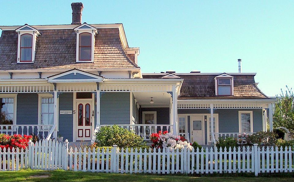 5 NW 8th Street