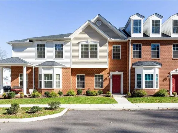 7348 Pebble Lake Dr, Mechanicsville, VA 23111