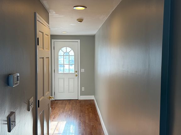 4th image of 4 Baldwin Orchard Dr