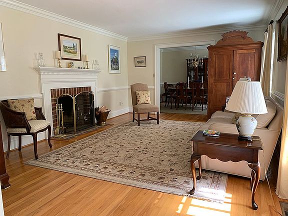 5th image of 18 Garland Ct