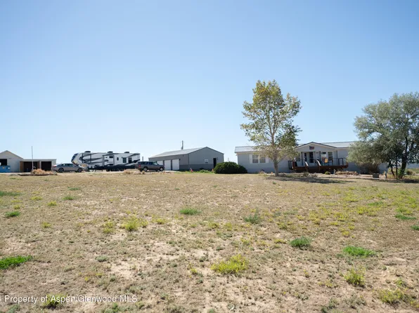 870 S Saddoris Dr, Craig, CO 81625
