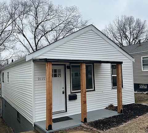 2nd image of 2117 Esther Ave