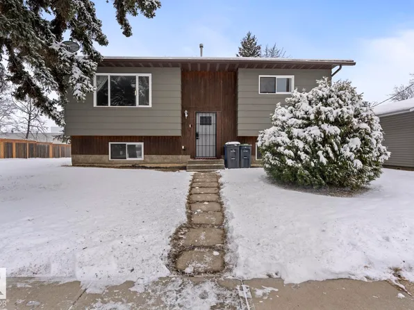 4719 47th Ave, Cold Lake, AB T9M 1Y5