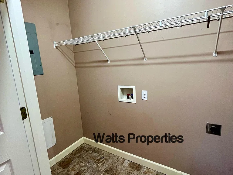 154 14th Ave NW — Photo 9