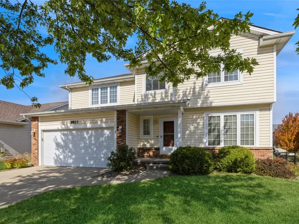 9823 Biscayne Dr, Johnston, IA 50131