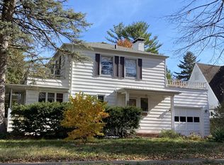 510 S McKinley Ave, Champaign, IL 61821