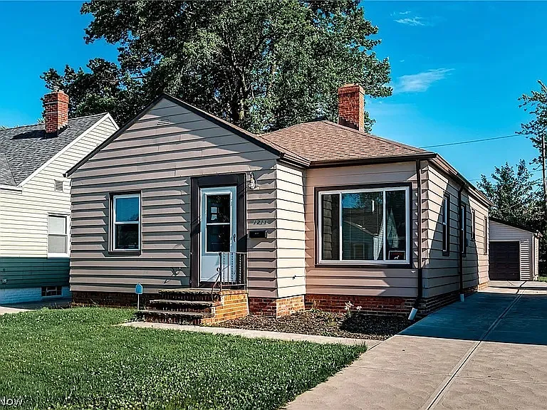 1211 Clearview Ave — Photo 1