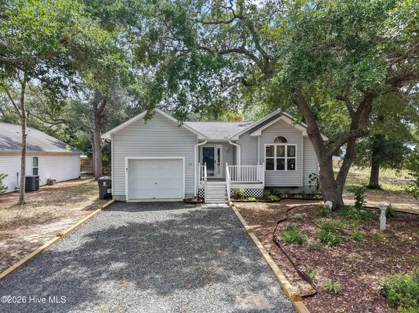 124 NW 8th Street, Oak Island, NC 28465