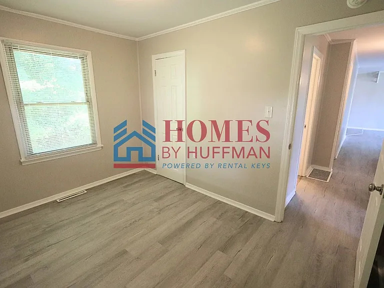 1150 E Olmstead Ave — Photo 14