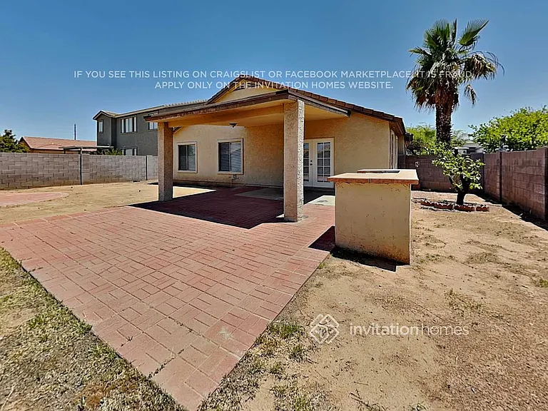 1530 W Saint Anne Ave — Photo 20
