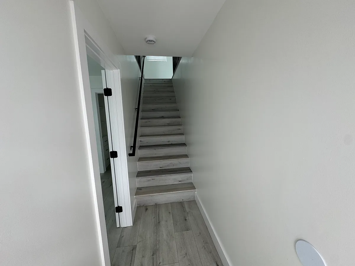 Building Photo - 5919 Dauphin St #1