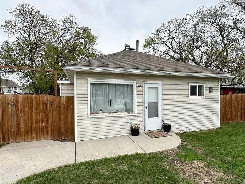 1st image of 5304 S 46th Ave